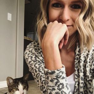 Meet your Posher, Jenn